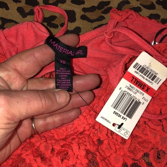 Material GIRL XS cropped coral lace top  w/ adjustable straps attached bandeau - Picture 5 of 7